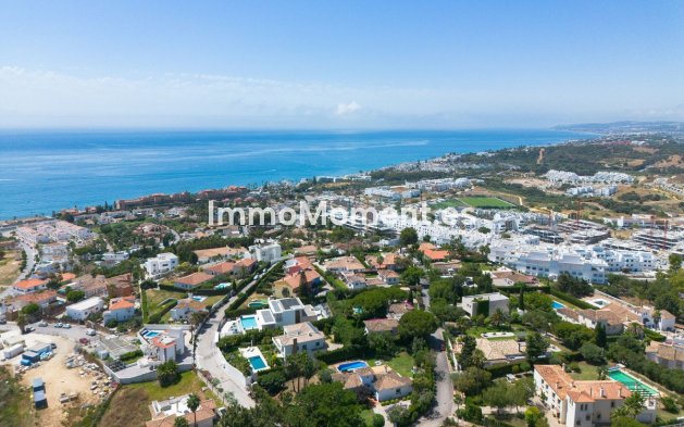 Wiederverkauf - Freistehende Villa - Estepona  - Estepona Centro