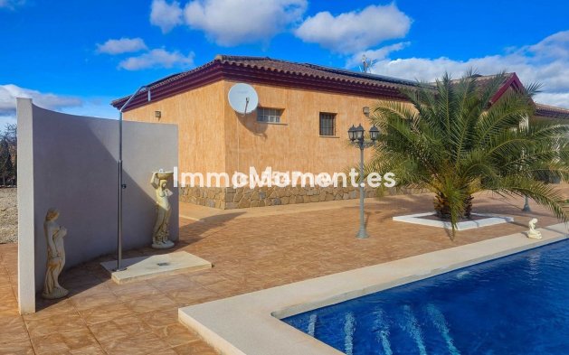 Revente - Villa individuelle - Pinoso - Pinoso Centro