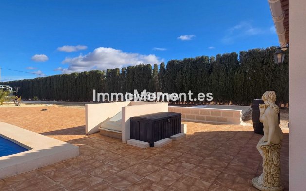 Revente - Villa individuelle - Pinoso - Pinoso Centro