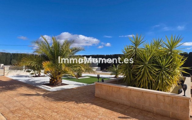 Revente - Villa individuelle - Pinoso - Pinoso Centro