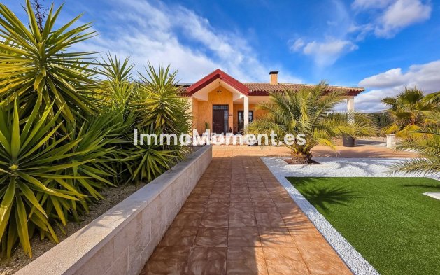 Revente - Villa individuelle - Pinoso - Pinoso Centro