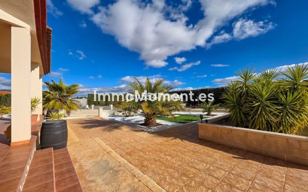 Revente - Villa individuelle - Pinoso - Pinoso Centro