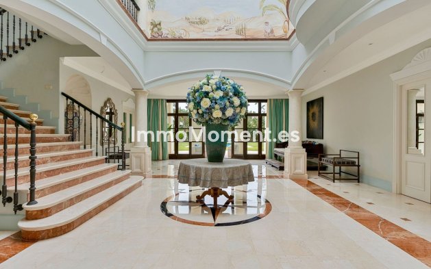 Reventa - Villa independiente - Marbella - Guadalmina Baja