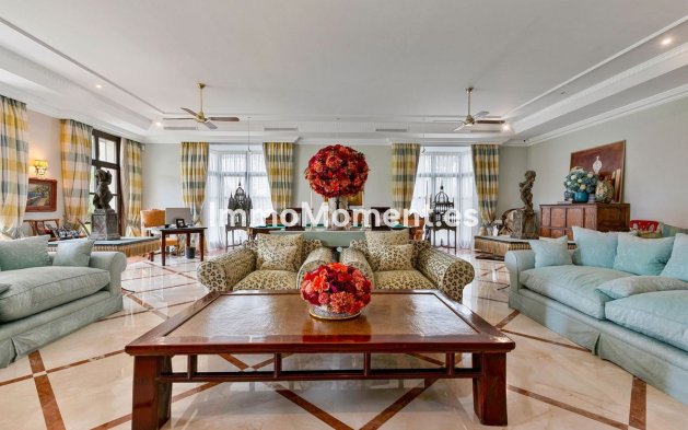 Reventa - Villa independiente - Marbella - Guadalmina Baja