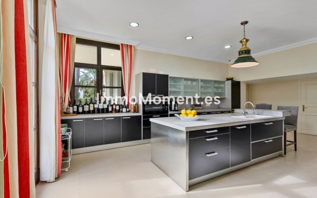 Reventa - Villa independiente - Marbella - Guadalmina Baja