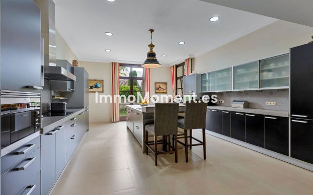 Reventa - Villa independiente - Marbella - Guadalmina Baja