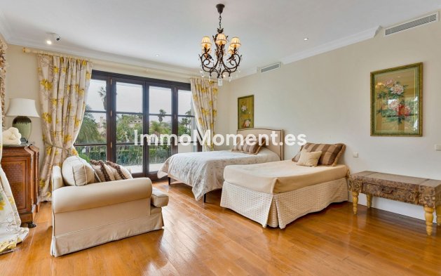 Reventa - Villa independiente - Marbella - Guadalmina Baja