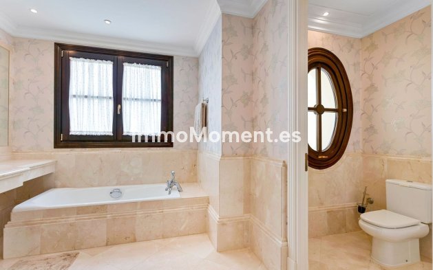 Reventa - Villa independiente - Marbella - Guadalmina Baja