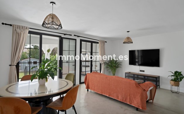 Revente - Maison mitoyenne - Estepona  - Estepona Centro