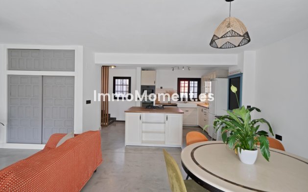 Revente - Maison mitoyenne - Estepona  - Estepona Centro