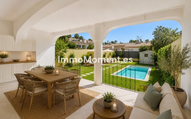 Revente - Maison mitoyenne - Estepona  - Estepona Centro
