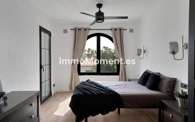 Revente - Maison mitoyenne - Estepona  - Estepona Centro