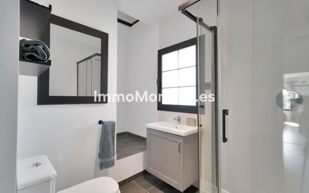 Revente - Maison mitoyenne - Estepona  - Estepona Centro
