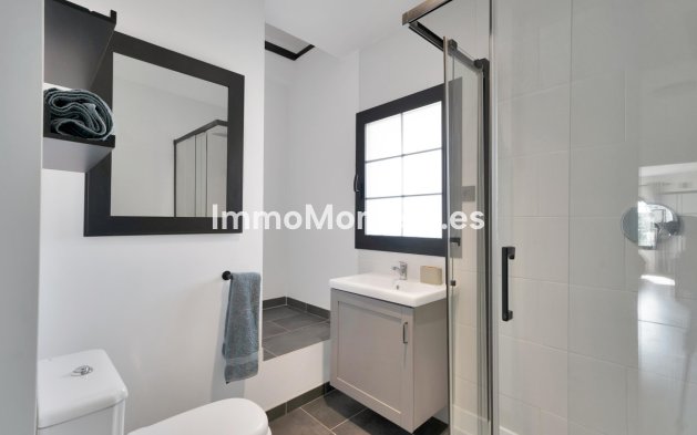 Revente - Maison mitoyenne - Estepona  - Estepona Centro