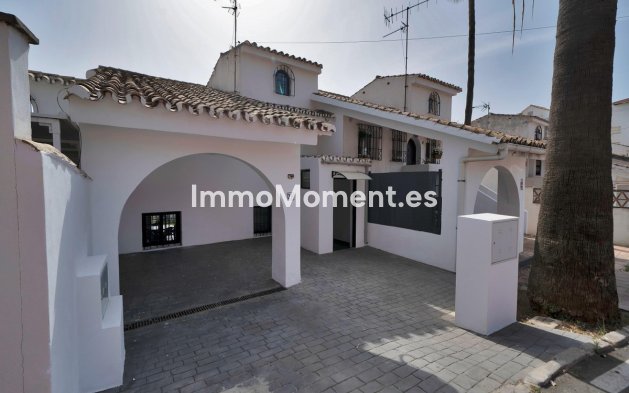 Revente - Maison mitoyenne - Estepona  - Estepona Centro