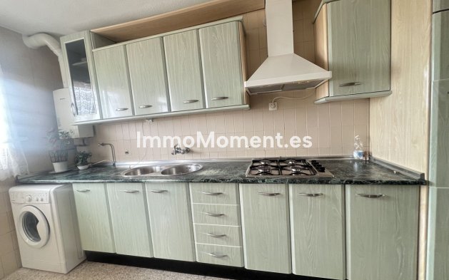 Resale - Apartment - Málaga
