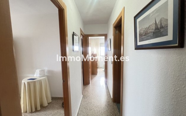 Resale - Apartment - Málaga