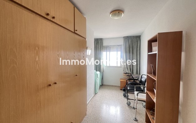 Resale - Apartment - Málaga