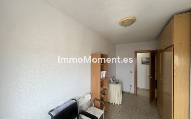 Resale - Apartment - Málaga