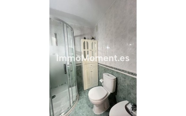 Resale - Apartment - Málaga