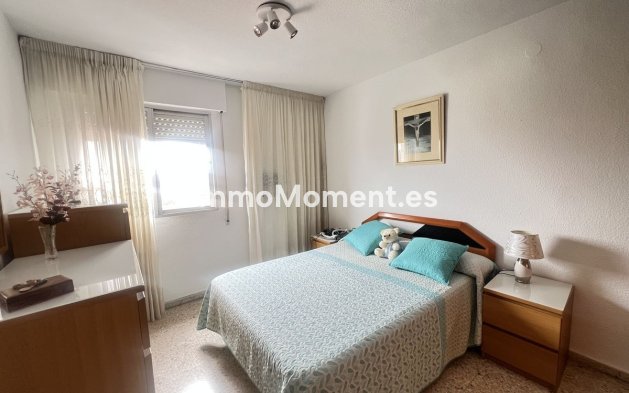 Resale - Apartment - Málaga