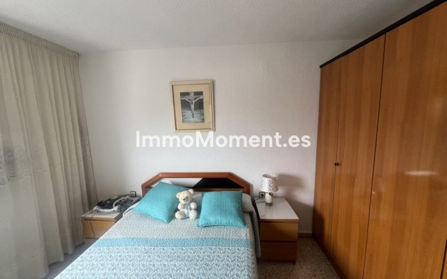 Resale - Apartment - Málaga