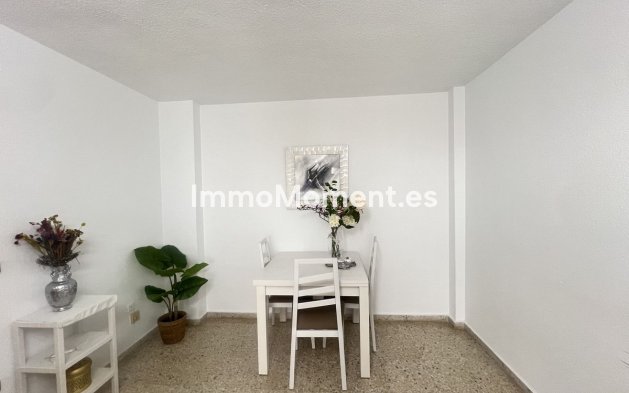 Resale - Apartment - Málaga