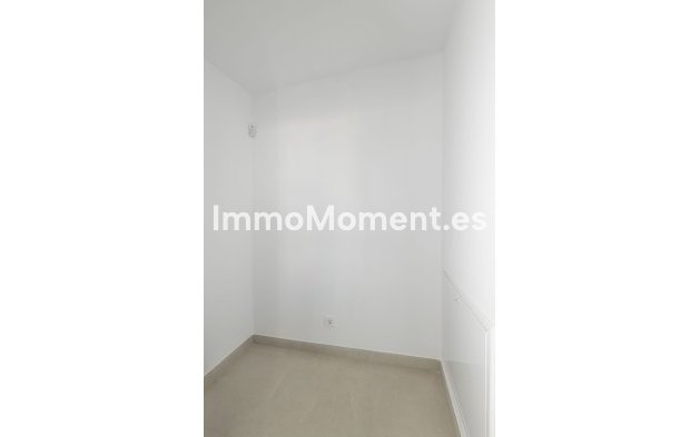 Resale - Detached villa - Estepona - Estepona Centro