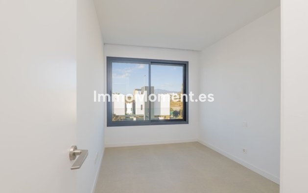 Resale - Detached villa - Estepona - Estepona Centro
