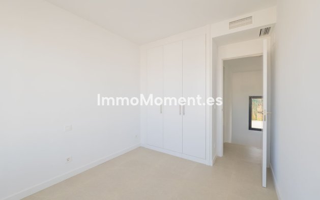 Resale - Detached villa - Estepona - Estepona Centro