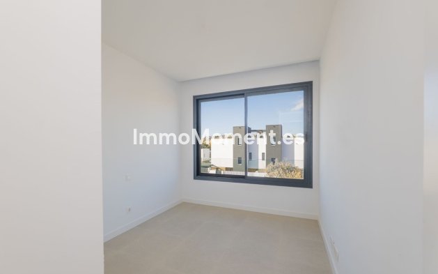 Resale - Detached villa - Estepona - Estepona Centro