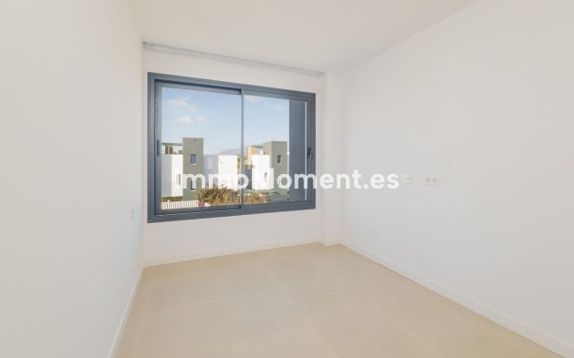 Resale - Detached villa - Estepona - Estepona Centro