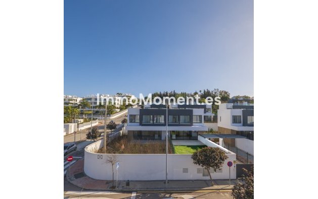 Resale - Detached villa - Estepona - Estepona Centro