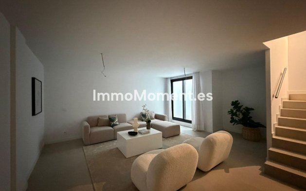 Resale - Detached villa - Estepona - Estepona Centro