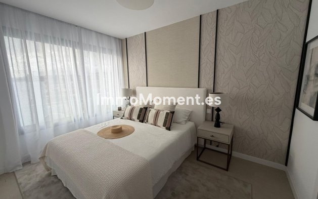 Resale - Detached villa - Estepona - Estepona Centro