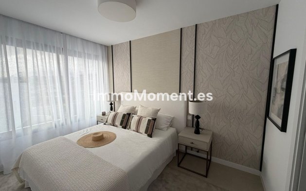 Resale - Detached villa - Estepona - Estepona Centro