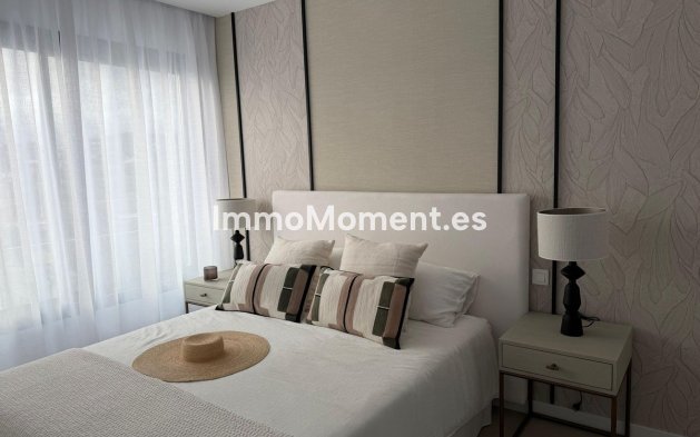 Resale - Detached villa - Estepona - Estepona Centro