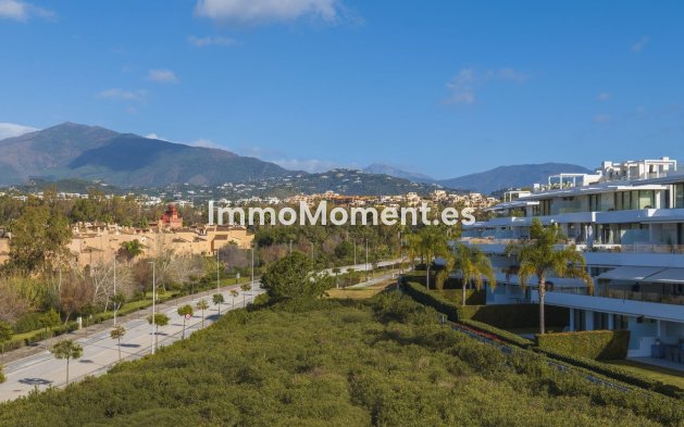 Resale - Detached villa - Estepona - Estepona Centro