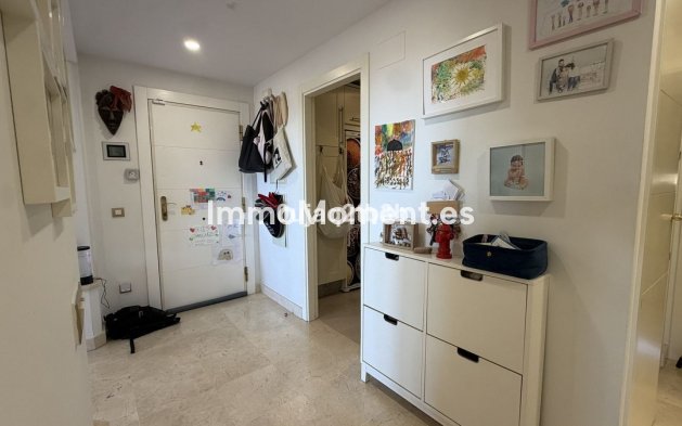 Resale - Apartment - Benahavís - Benahavís Centro