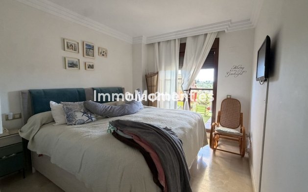 Resale - Apartment - Benahavís - Benahavís Centro