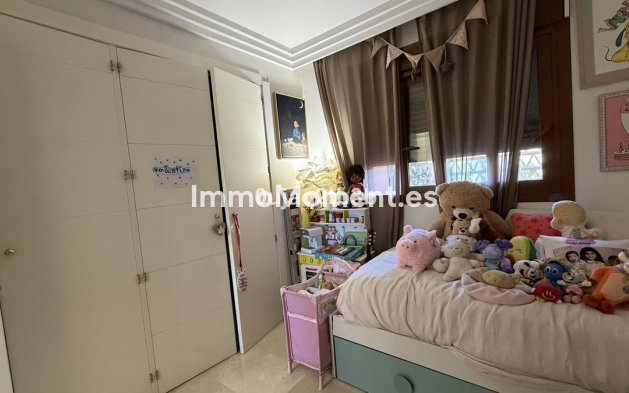 Resale - Apartment - Benahavís - Benahavís Centro