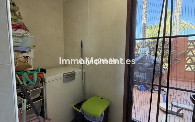 Resale - Apartment - Benahavís - Benahavís Centro