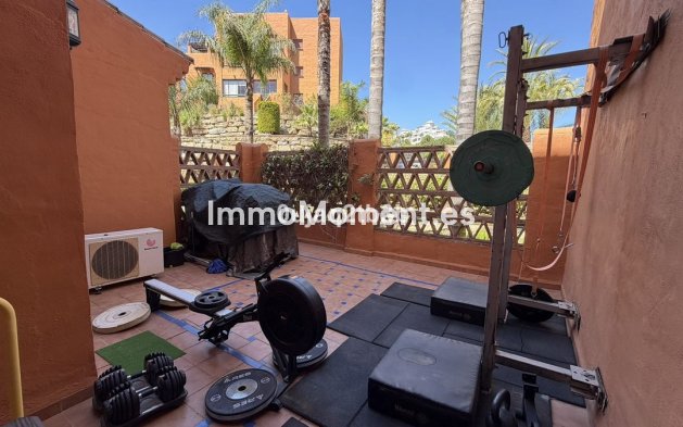 Resale - Apartment - Benahavís - Benahavís Centro