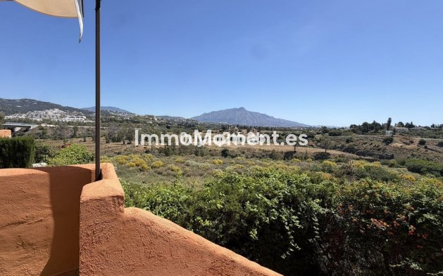 Resale - Apartment - Benahavís - Benahavís Centro