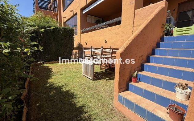 Resale - Apartment - Benahavís - Benahavís Centro