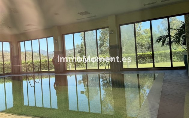 Resale - Apartment - Benahavís - Benahavís Centro