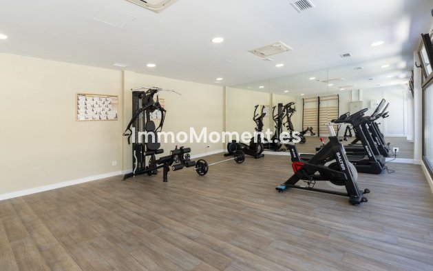 Revente - Appartement - Estepona  - Estepona Centro