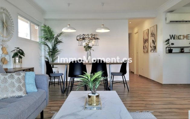 Revente - Appartement - Estepona  - Estepona Centro