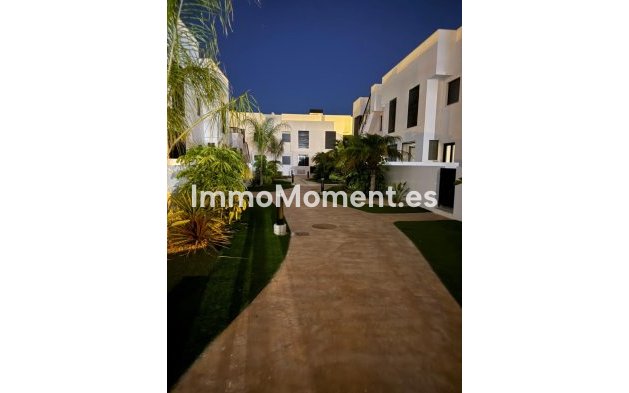 Resale - Apartment - Pilar de la Horadada - El Mojón
