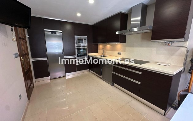 Resale - Townhouse - Estepona - Estepona Centro